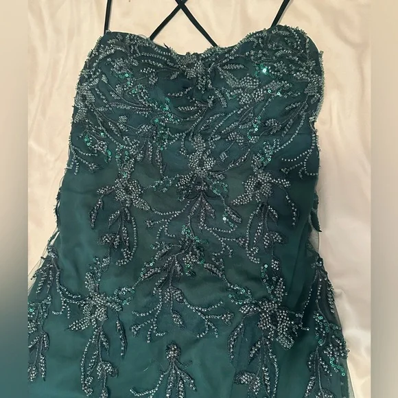 Faviana Glamour S10634 Sleeveless Lace Appliquéd Gown - Hunter Green